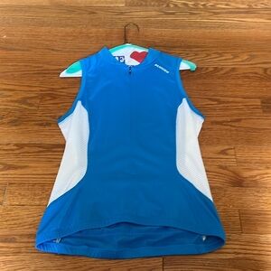 Sugoi Women’s Blue Athletic Top Size Large